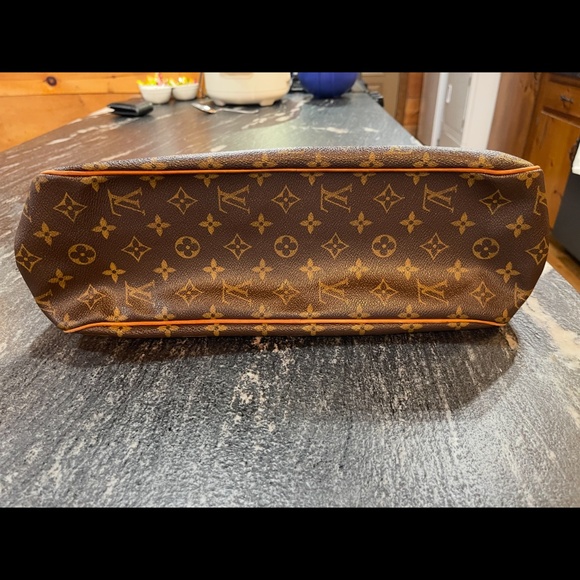 Louis Vuitton - Picture 4 of 4